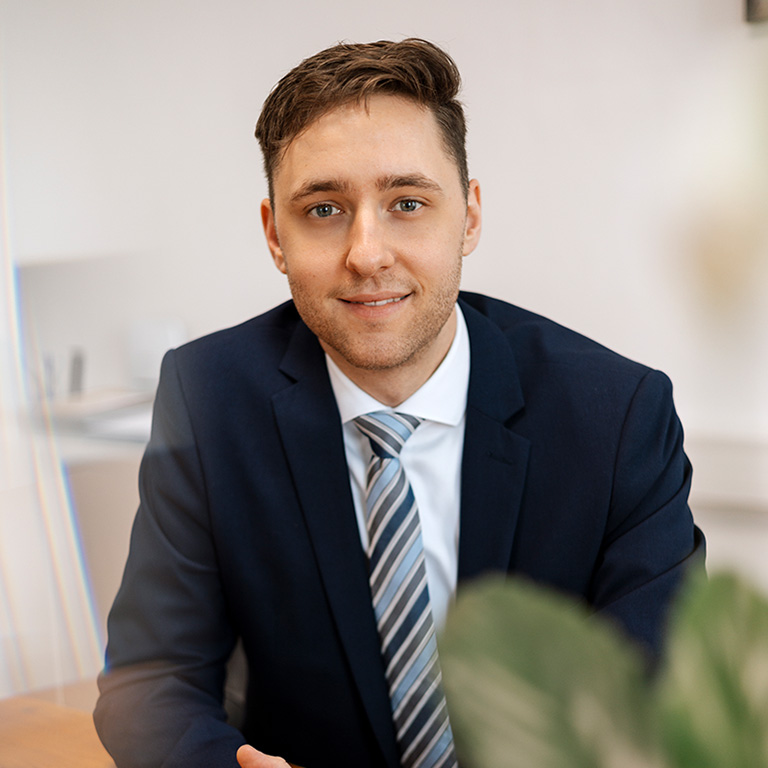 Mag. Nino Angelo de Roja